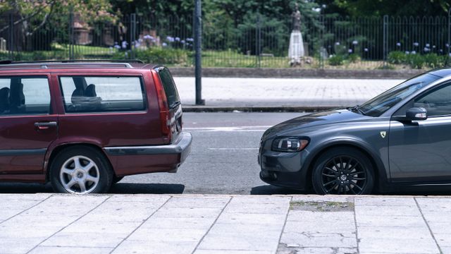 hereth insurance consulting - someone hit my parked car and left - Highlight Traffic Incidents